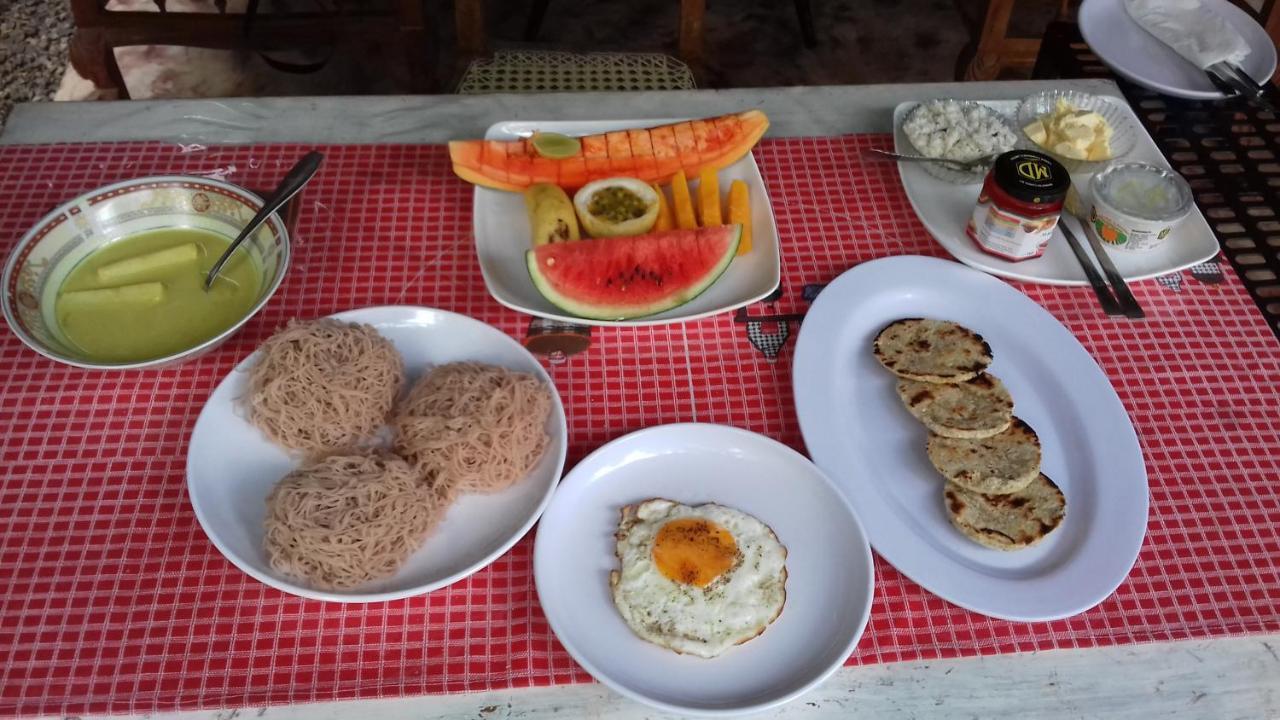 Hotel Aknara Rest Weligama Exteriér fotografie